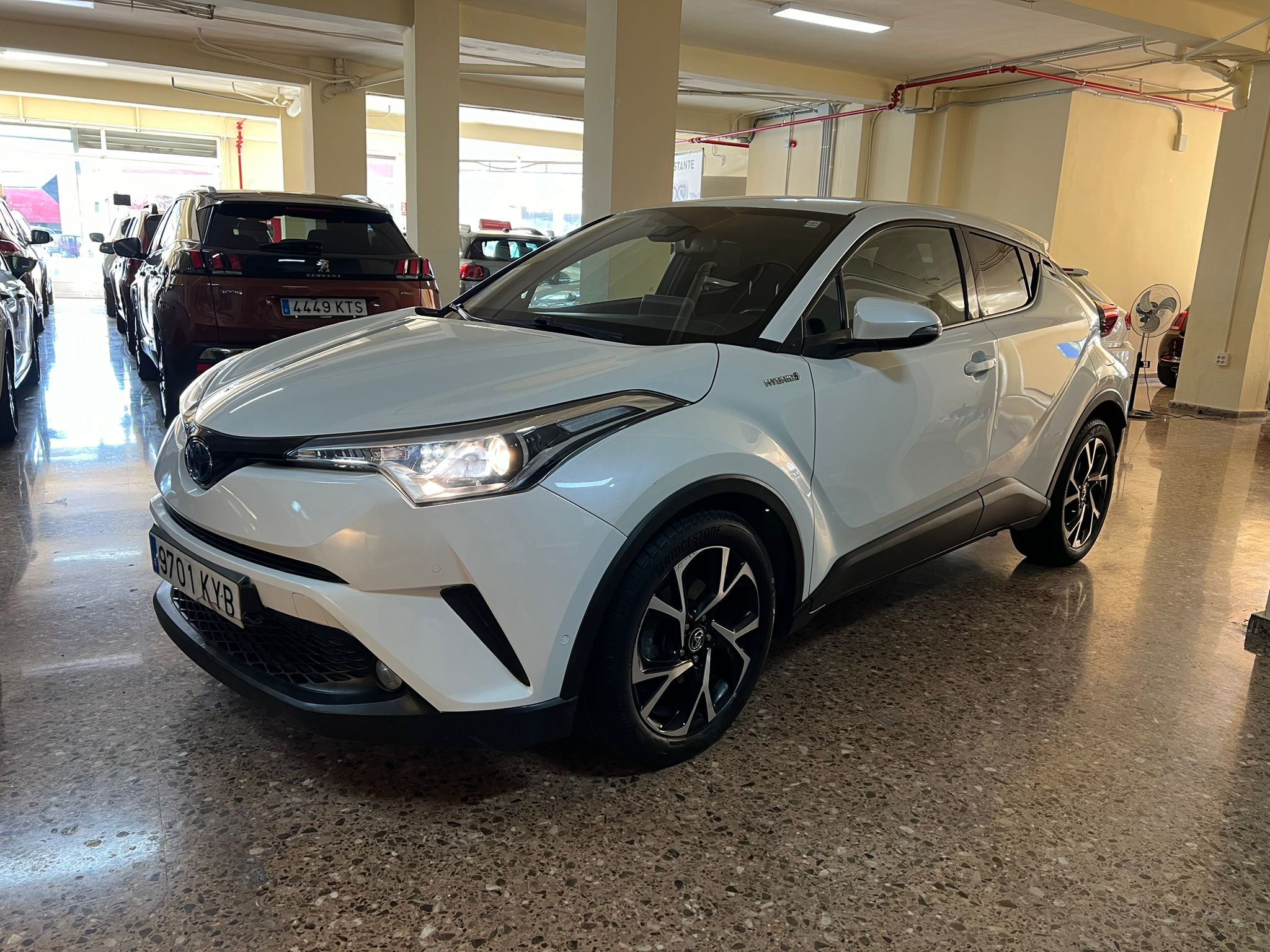 TOYOTA C-HR